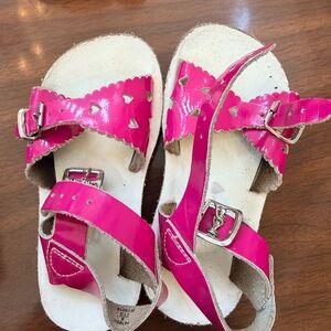 Sun Sans Pink Heart Accent Sandals